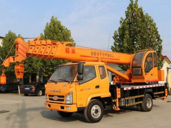 炎南山区吊车公司_好的吊车出租公司电话